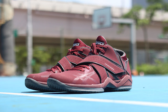 穩定狙擊：ASICS Naked EG02 | 勘履者